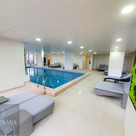 Calin & Mamaia Nord ナボダリ